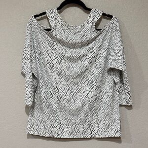 Fighting Eel White Top with Black Polka Dots